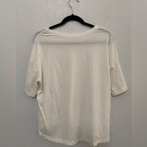 Lululemon Tshirt
